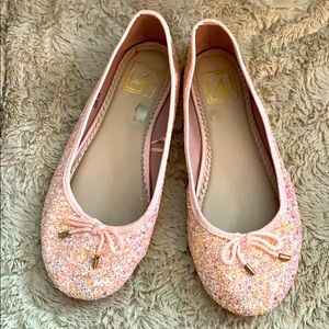 Sparkling pink shoes, Adult size 8, LIKE NEW